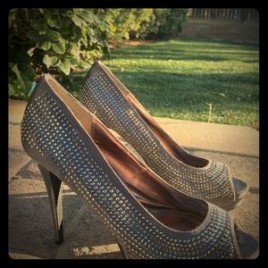 SILVER STUDDED 6 INCH HEELS